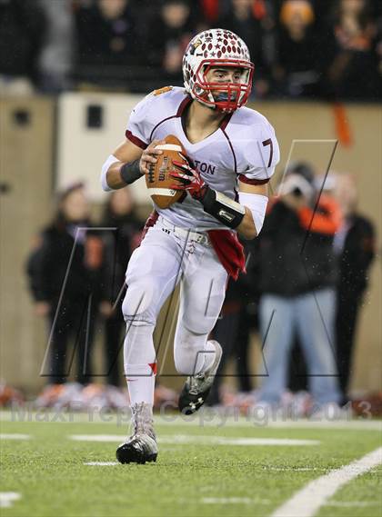 Thumbnail 1 in Pompton Lakes vs. Hasbrouck Heights (NJSIAA North 1 Group 1 Final) photogallery.