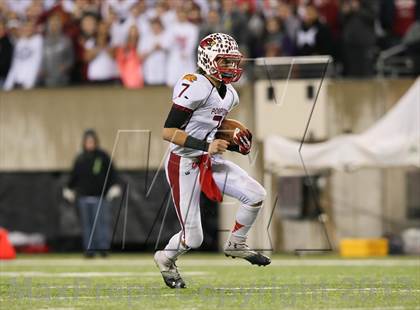 Thumbnail 2 in Pompton Lakes vs. Hasbrouck Heights (NJSIAA North 1 Group 1 Final) photogallery.