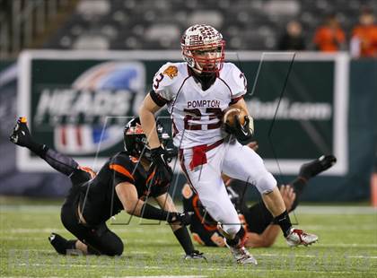 Thumbnail 2 in Pompton Lakes vs. Hasbrouck Heights (NJSIAA North 1 Group 1 Final) photogallery.