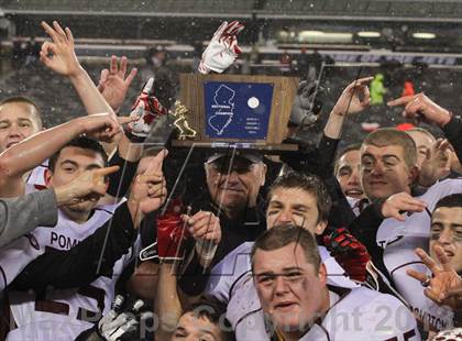 Thumbnail 2 in Pompton Lakes vs. Hasbrouck Heights (NJSIAA North 1 Group 1 Final) photogallery.