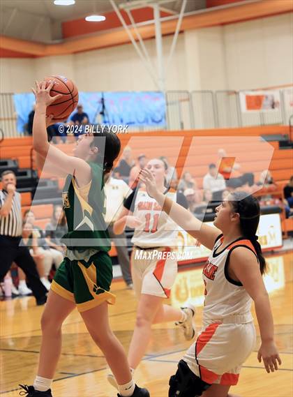 Thumbnail 1 in Grand Saline vs Harleton photogallery.