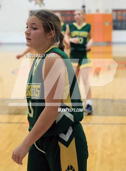 Thumbnail 3 in Grand Saline vs Harleton photogallery.