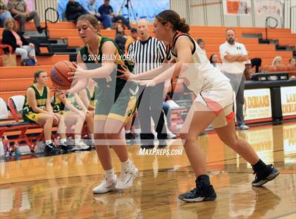 Thumbnail 2 in Grand Saline vs Harleton photogallery.