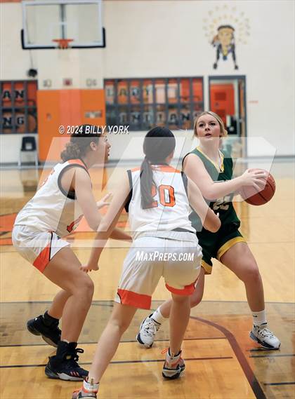 Thumbnail 2 in Grand Saline vs Harleton photogallery.