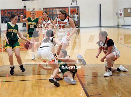 Thumbnail 2 in Grand Saline vs Harleton photogallery.