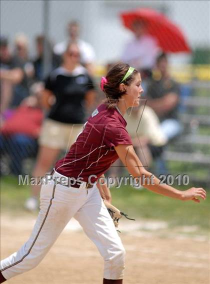 Thumbnail 2 in Cobden v. Cumberland (IHSA Class 1A Super-Sectional) photogallery.
