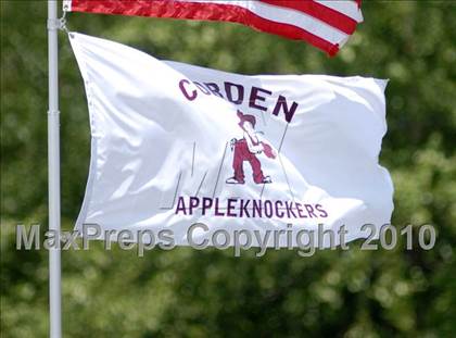 Thumbnail 2 in Cobden v. Cumberland (IHSA Class 1A Super-Sectional) photogallery.