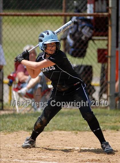 Thumbnail 2 in Cobden v. Cumberland (IHSA Class 1A Super-Sectional) photogallery.