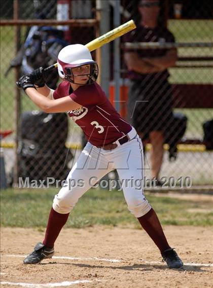Thumbnail 1 in Cobden v. Cumberland (IHSA Class 1A Super-Sectional) photogallery.
