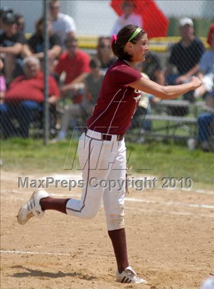 Thumbnail 1 in Cobden v. Cumberland (IHSA Class 1A Super-Sectional) photogallery.