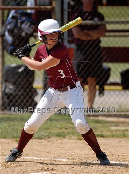 Thumbnail 2 in Cobden v. Cumberland (IHSA Class 1A Super-Sectional) photogallery.