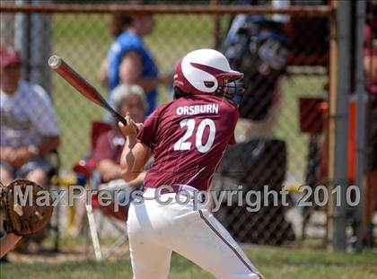 Thumbnail 2 in Cobden v. Cumberland (IHSA Class 1A Super-Sectional) photogallery.