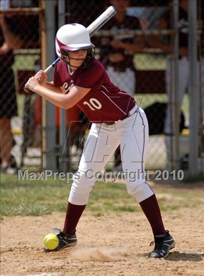 Thumbnail 2 in Cobden v. Cumberland (IHSA Class 1A Super-Sectional) photogallery.