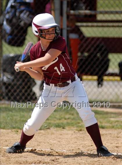 Thumbnail 2 in Cobden v. Cumberland (IHSA Class 1A Super-Sectional) photogallery.