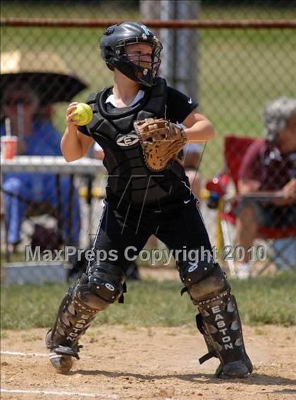 Thumbnail 3 in Cobden v. Cumberland (IHSA Class 1A Super-Sectional) photogallery.