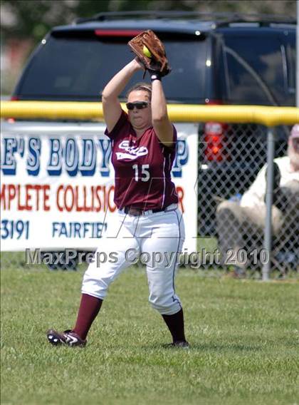 Thumbnail 2 in Cobden v. Cumberland (IHSA Class 1A Super-Sectional) photogallery.