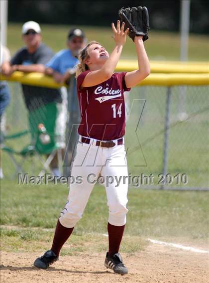 Thumbnail 2 in Cobden v. Cumberland (IHSA Class 1A Super-Sectional) photogallery.