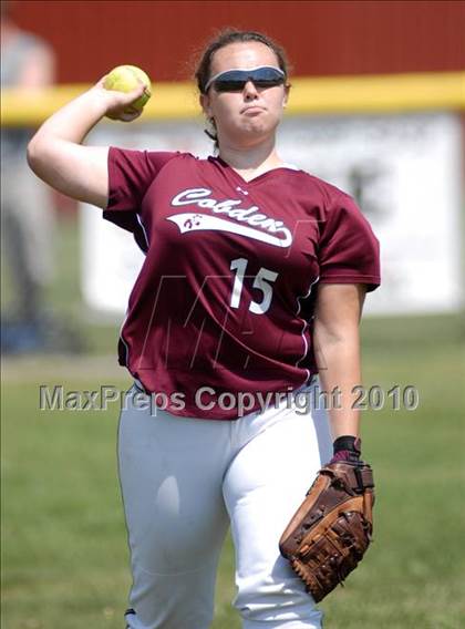 Thumbnail 2 in Cobden v. Cumberland (IHSA Class 1A Super-Sectional) photogallery.