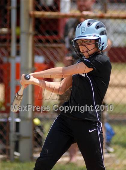 Thumbnail 2 in Cobden v. Cumberland (IHSA Class 1A Super-Sectional) photogallery.
