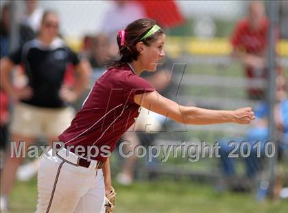 Thumbnail 3 in Cobden v. Cumberland (IHSA Class 1A Super-Sectional) photogallery.