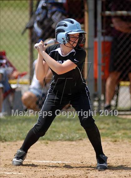 Thumbnail 1 in Cobden v. Cumberland (IHSA Class 1A Super-Sectional) photogallery.