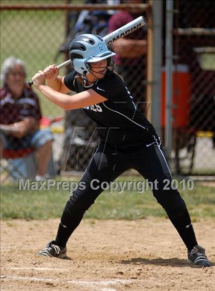 Thumbnail 1 in Cobden v. Cumberland (IHSA Class 1A Super-Sectional) photogallery.