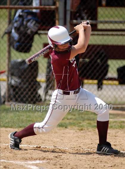 Thumbnail 1 in Cobden v. Cumberland (IHSA Class 1A Super-Sectional) photogallery.
