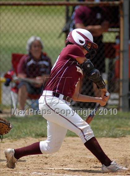 Thumbnail 3 in Cobden v. Cumberland (IHSA Class 1A Super-Sectional) photogallery.