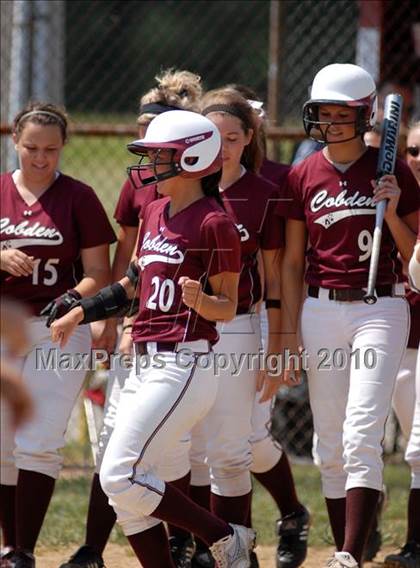 Thumbnail 2 in Cobden v. Cumberland (IHSA Class 1A Super-Sectional) photogallery.
