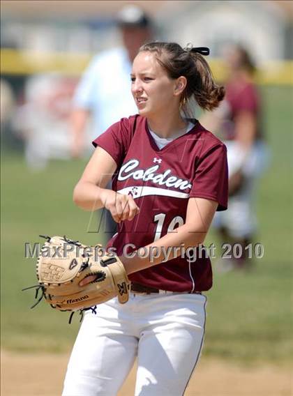 Thumbnail 2 in Cobden v. Cumberland (IHSA Class 1A Super-Sectional) photogallery.