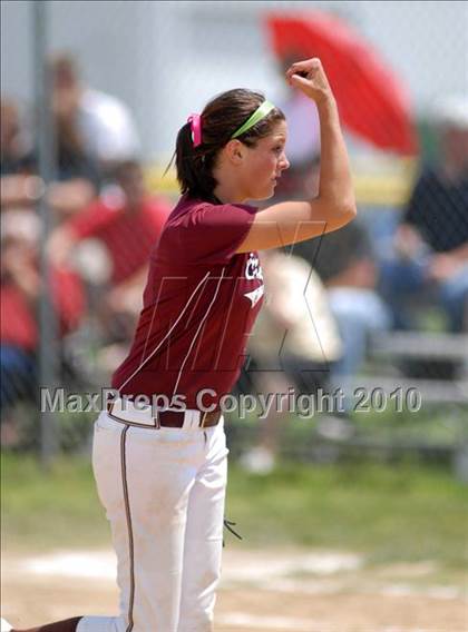Thumbnail 1 in Cobden v. Cumberland (IHSA Class 1A Super-Sectional) photogallery.