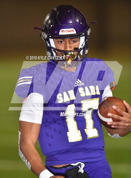 Thumbnail 3 in San Saba vs. Rivercrest (UIL 2A Division 1 Region 2 Semifinal) photogallery.