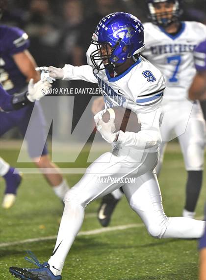 Thumbnail 2 in San Saba vs. Rivercrest (UIL 2A Division 1 Region 2 Semifinal) photogallery.