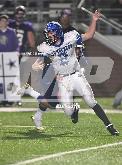 Thumbnail 1 in San Saba vs. Rivercrest (UIL 2A Division 1 Region 2 Semifinal) photogallery.