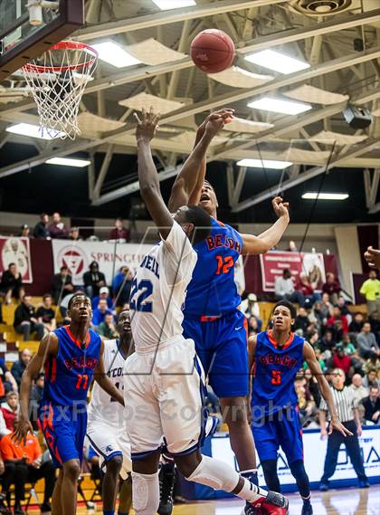 Thumbnail 3 in Bishop O'Connell vs. Rainier Beach (Spalding Hoophall Classic) photogallery.