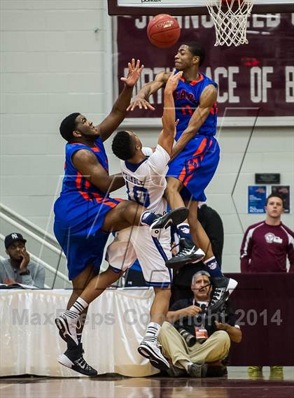 Thumbnail 3 in Bishop O'Connell vs. Rainier Beach (Spalding Hoophall Classic) photogallery.