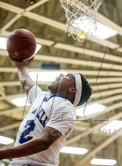 Thumbnail 3 in Bishop O'Connell vs. Rainier Beach (Spalding Hoophall Classic) photogallery.