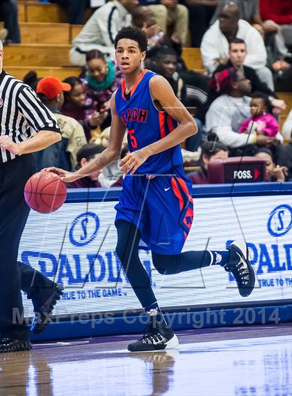 Thumbnail 3 in Bishop O'Connell vs. Rainier Beach (Spalding Hoophall Classic) photogallery.