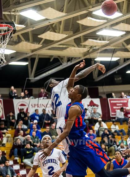 Thumbnail 1 in Bishop O'Connell vs. Rainier Beach (Spalding Hoophall Classic) photogallery.