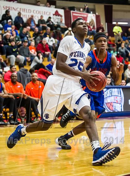 Thumbnail 1 in Bishop O'Connell vs. Rainier Beach (Spalding Hoophall Classic) photogallery.
