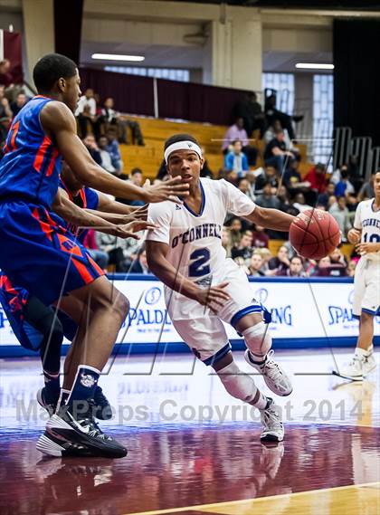 Thumbnail 2 in Bishop O'Connell vs. Rainier Beach (Spalding Hoophall Classic) photogallery.