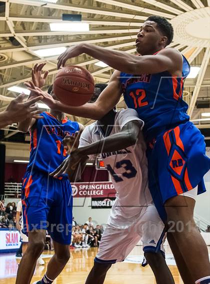 Thumbnail 1 in Bishop O'Connell vs. Rainier Beach (Spalding Hoophall Classic) photogallery.