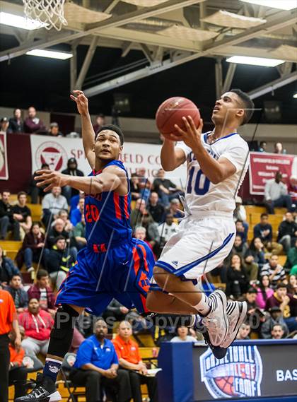 Thumbnail 2 in Bishop O'Connell vs. Rainier Beach (Spalding Hoophall Classic) photogallery.