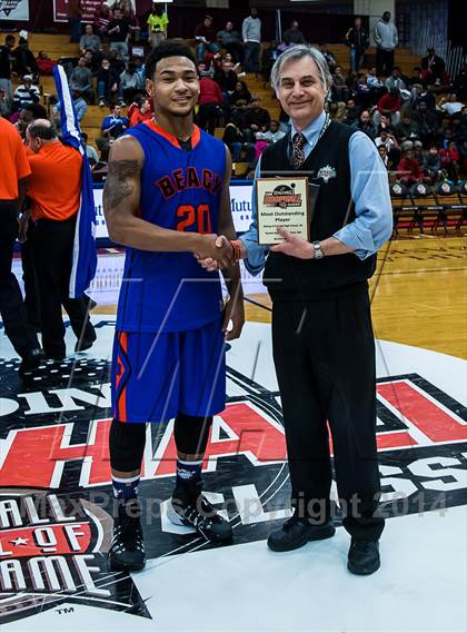 Thumbnail 3 in Bishop O'Connell vs. Rainier Beach (Spalding Hoophall Classic) photogallery.