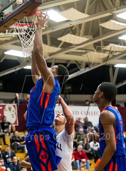 Thumbnail 3 in Bishop O'Connell vs. Rainier Beach (Spalding Hoophall Classic) photogallery.
