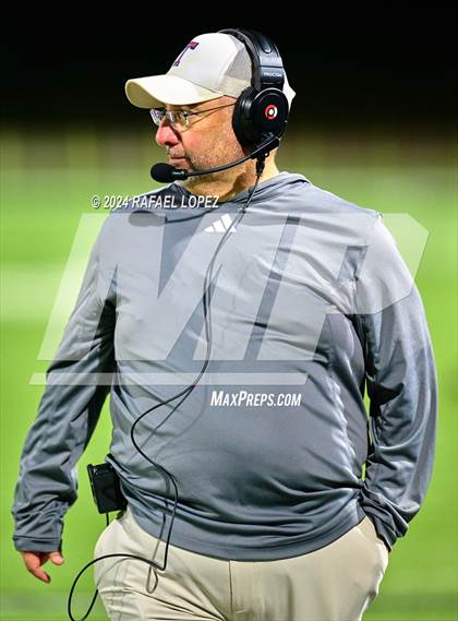 Thumbnail 3 in Tidehaven vs. Lexington (UIL 3A D2 Football Quarterfinal) photogallery.