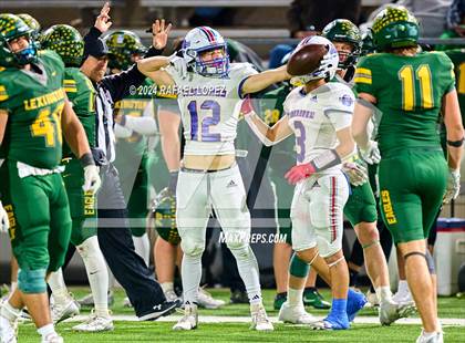 Thumbnail 3 in Tidehaven vs. Lexington (UIL 3A D2 Football Quarterfinal) photogallery.