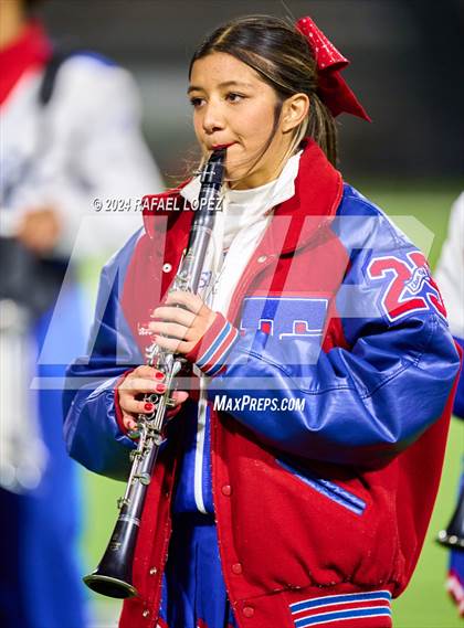 Thumbnail 3 in Tidehaven vs. Lexington (UIL 3A D2 Football Quarterfinal) photogallery.