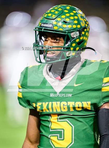 Thumbnail 1 in Tidehaven vs. Lexington (UIL 3A D2 Football Quarterfinal) photogallery.