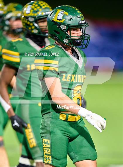 Thumbnail 2 in Tidehaven vs. Lexington (UIL 3A D2 Football Quarterfinal) photogallery.